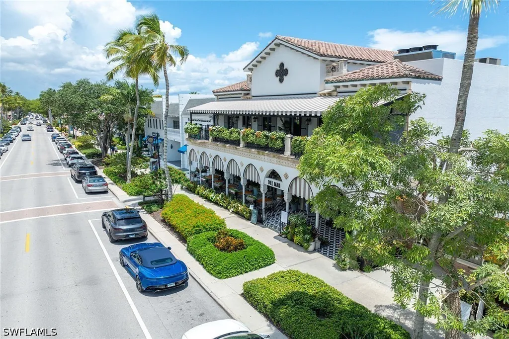 856 104th Avenue N Naples FL 34108