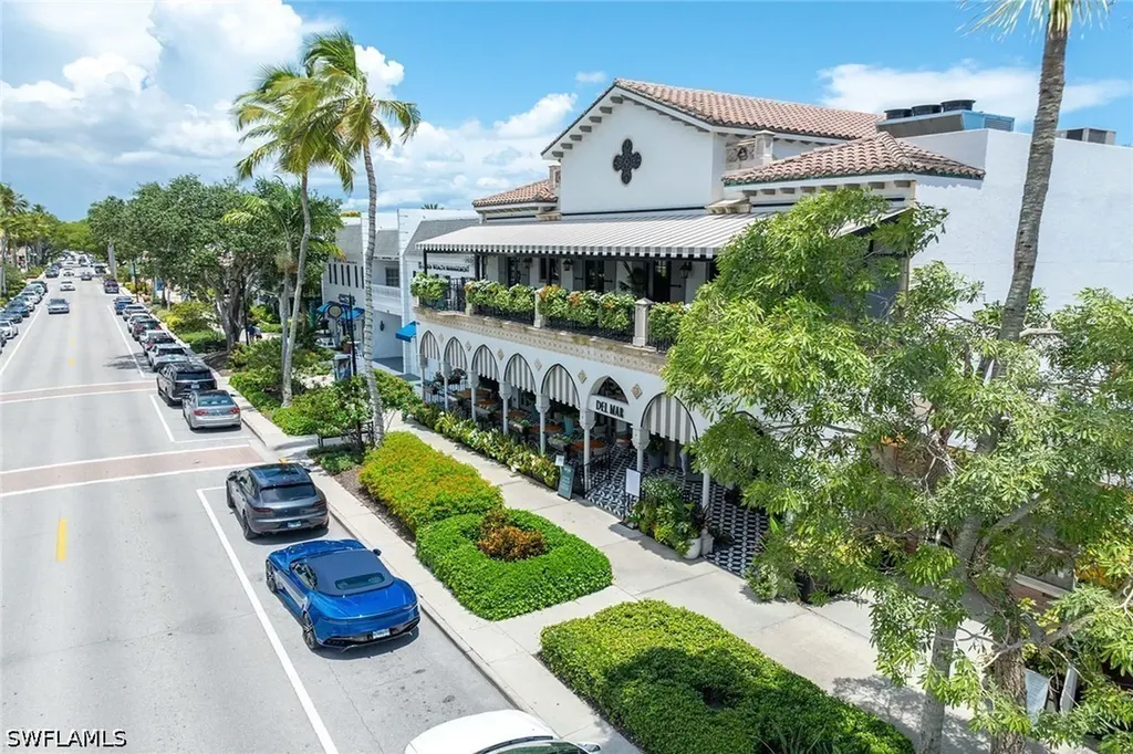 856 104th Avenue N Naples FL 34108