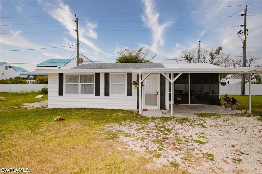 16820 Banyon Drive Fort Myers FL 33908
