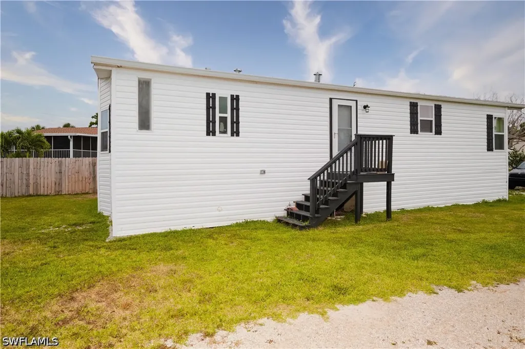 16820 Banyon Drive Fort Myers FL 33908
