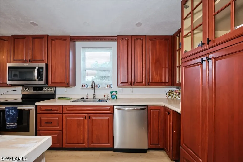 16820 Banyon Drive Fort Myers FL 33908