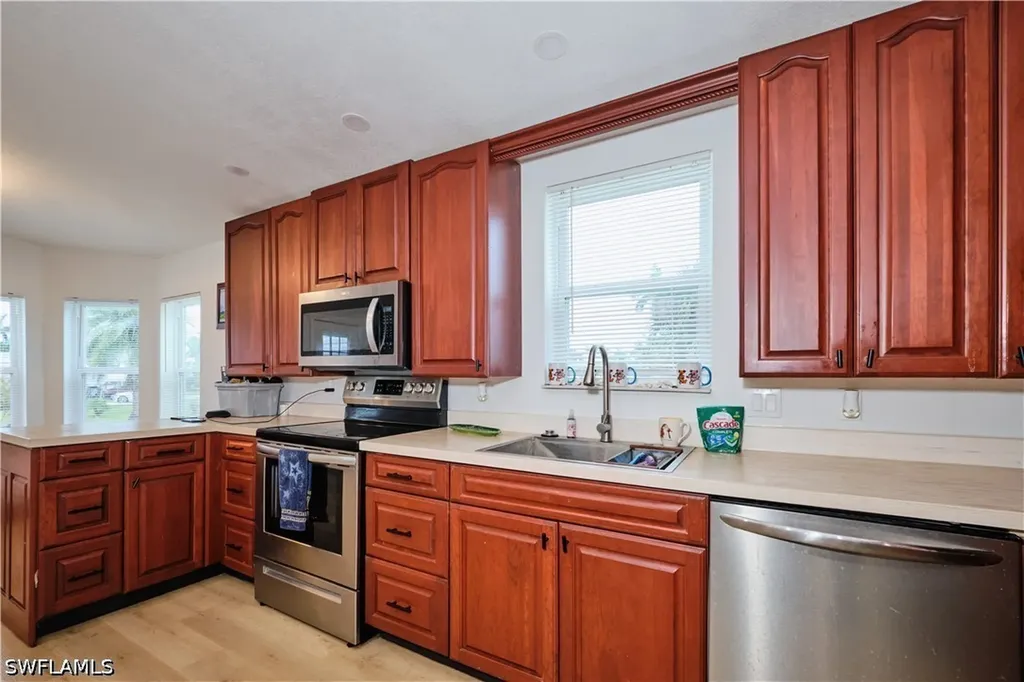 16820 Banyon Drive Fort Myers FL 33908