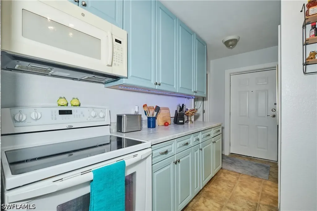 16820 Banyon Drive Fort Myers FL 33908