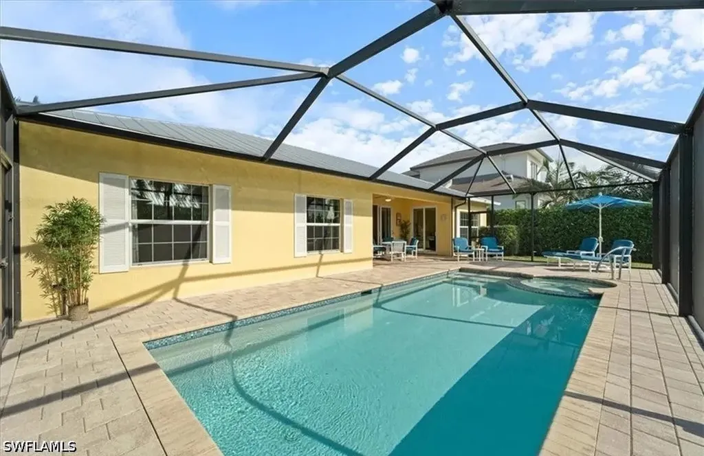 732 7th Avenue N Naples FL 34102