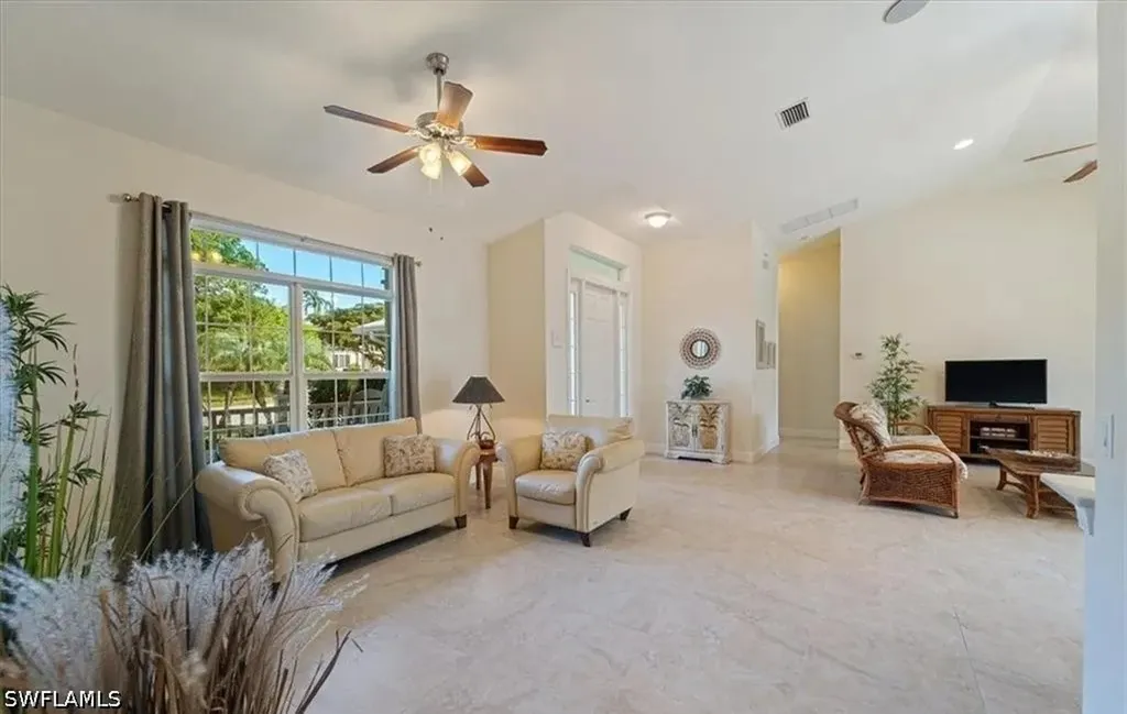 732 7th Avenue N Naples FL 34102