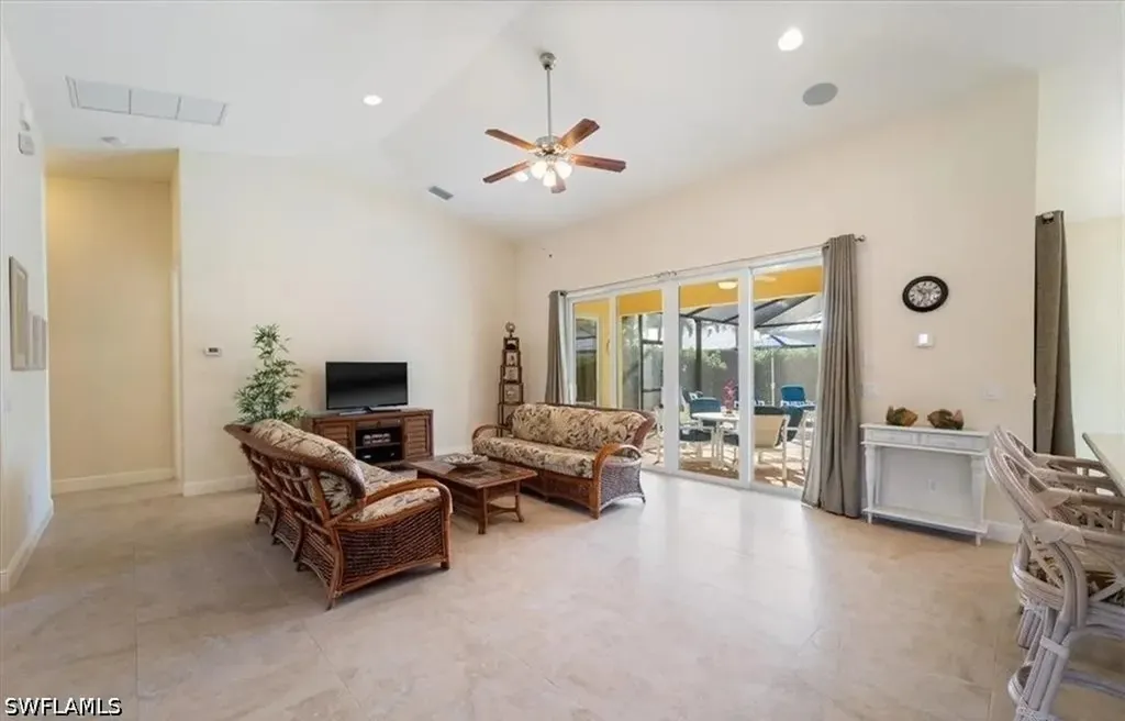 732 7th Avenue N Naples FL 34102
