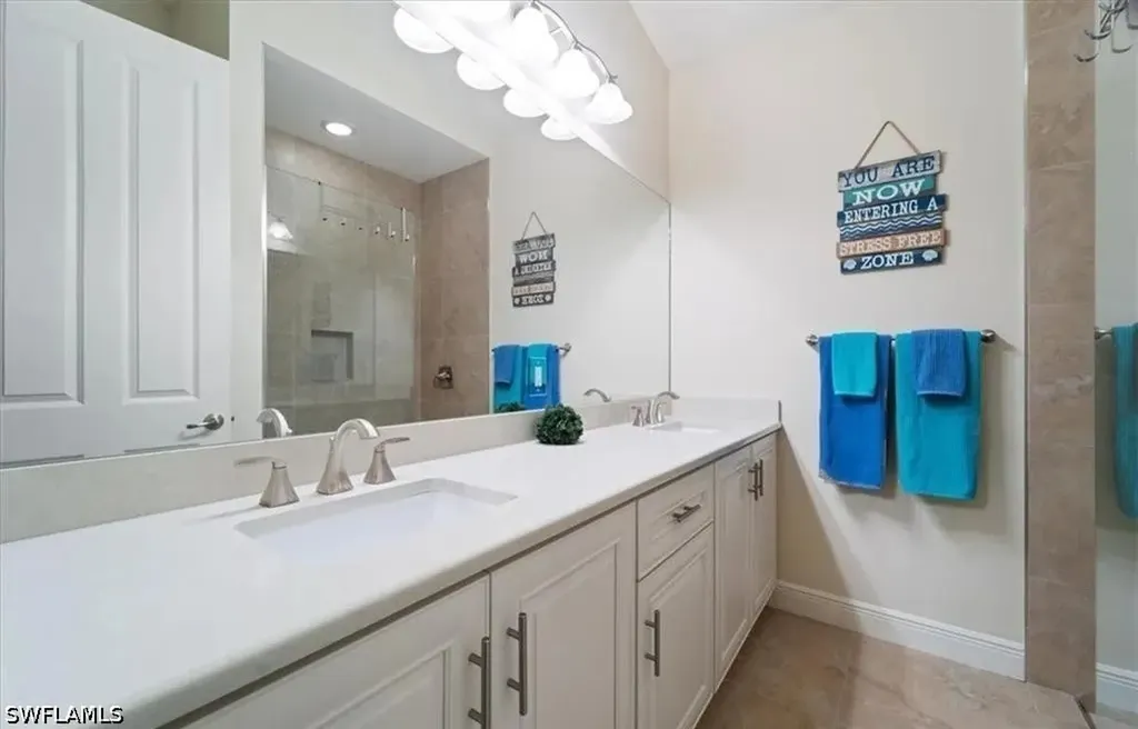 732 7th Avenue N Naples FL 34102