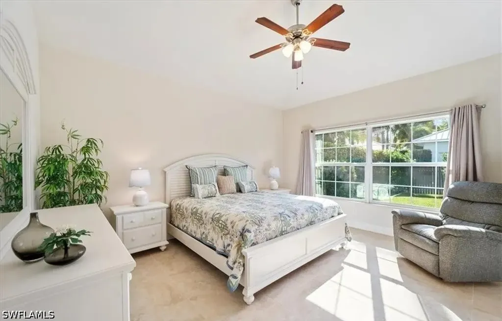 732 7th Avenue N Naples FL 34102