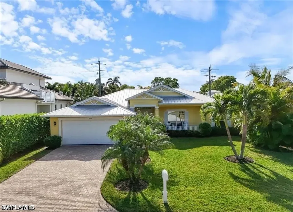 732 7th Avenue N Naples FL 34102