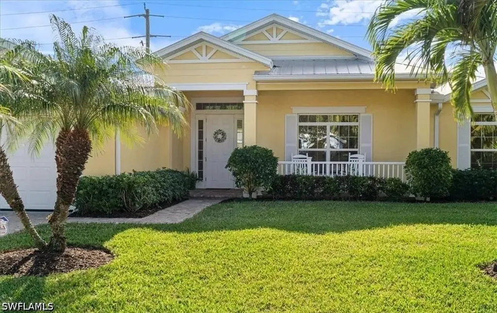 732 7th Avenue N Naples FL 34102