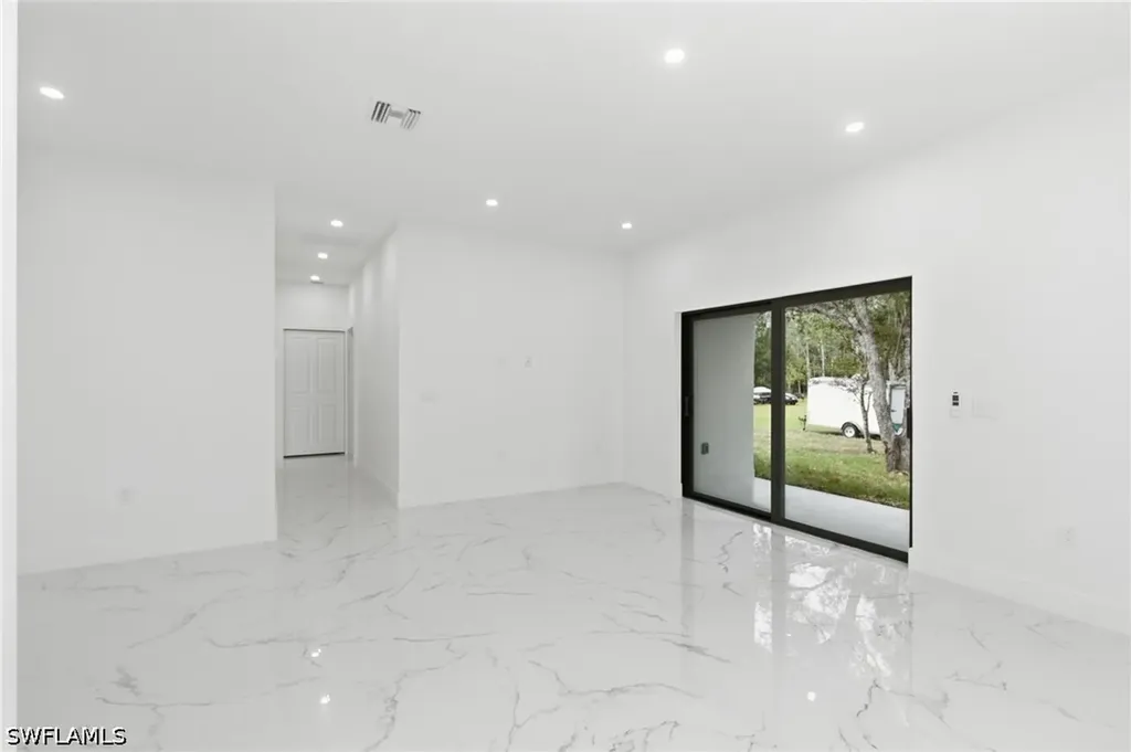 161 Blackstone Drive Fort Myers FL 33913
