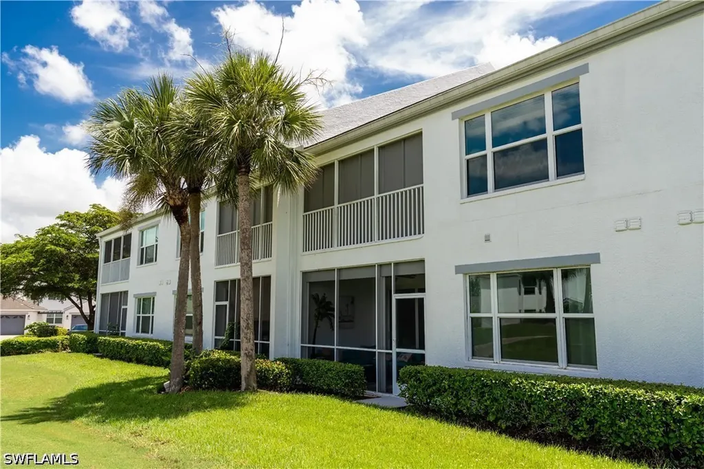 5923 Sand Wedge Lane Naples FL 34110