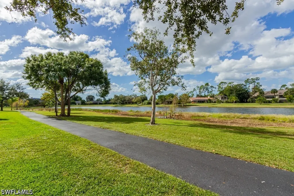 2103 Tama Circle Naples FL 34112