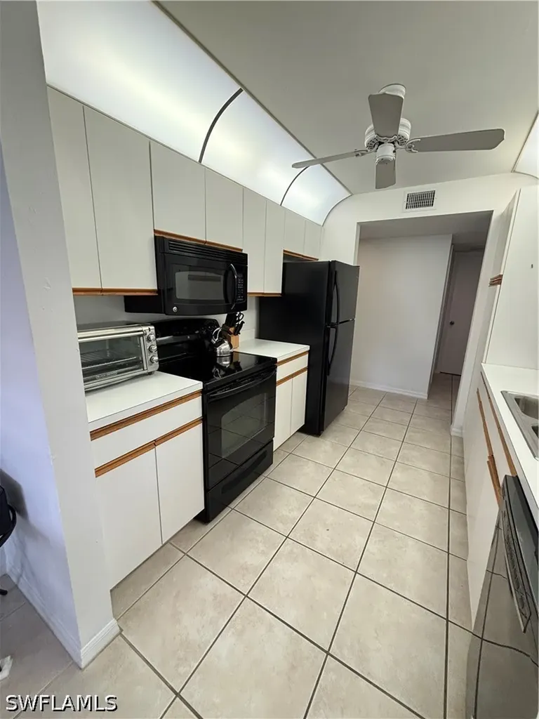 2103 Tama Circle Naples FL 34112