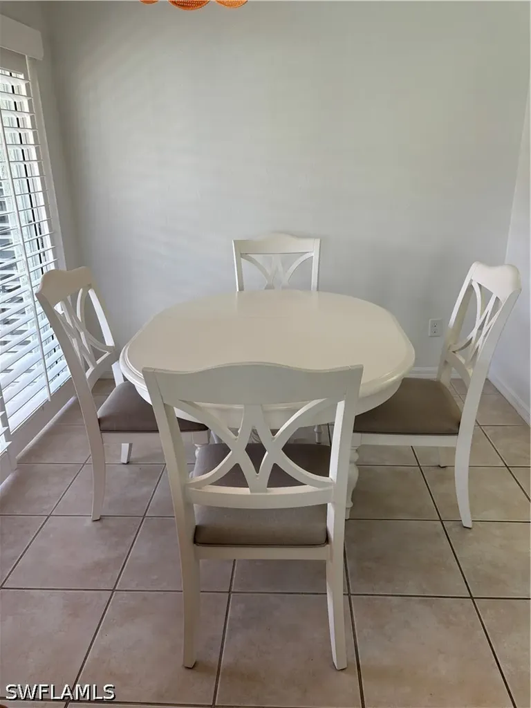 2103 Tama Circle Naples FL 34112