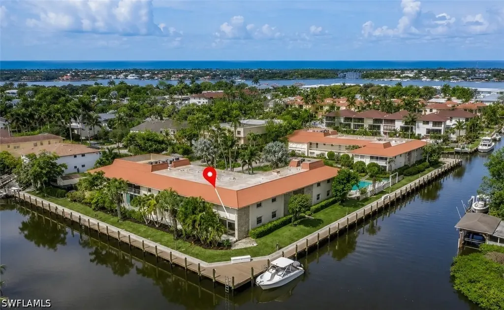 1200 Cherrystone Court Naples FL 34102