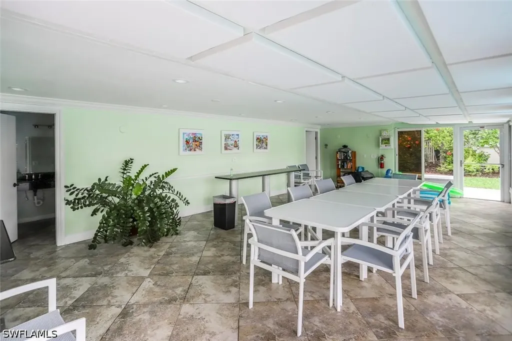 1200 Cherrystone Court Naples FL 34102