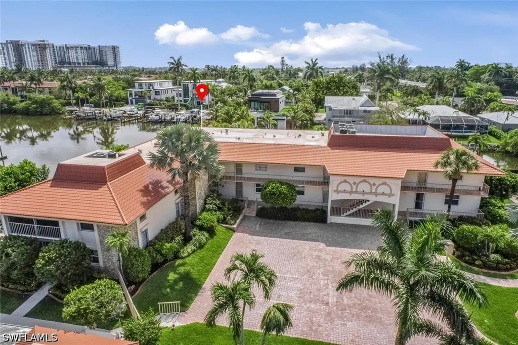 1200 Cherrystone Court Naples FL 34102