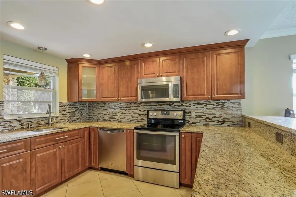 1200 Cherrystone Court Naples FL 34102