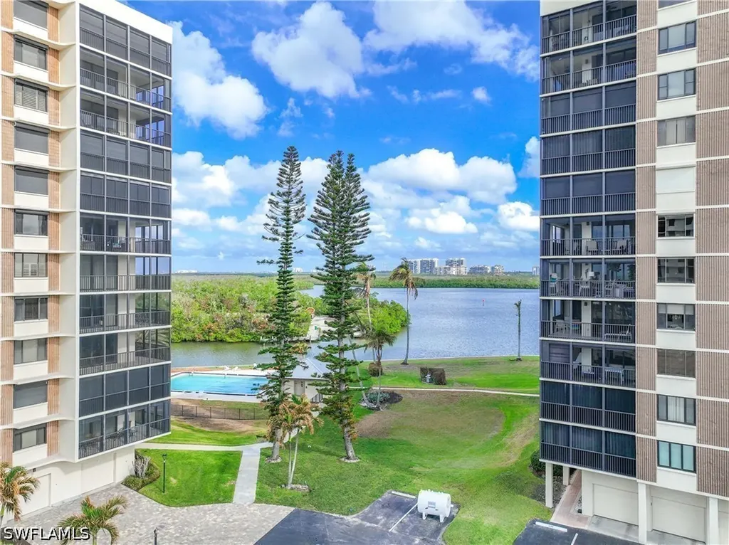 15 Bluebill Avenue Naples FL 34108