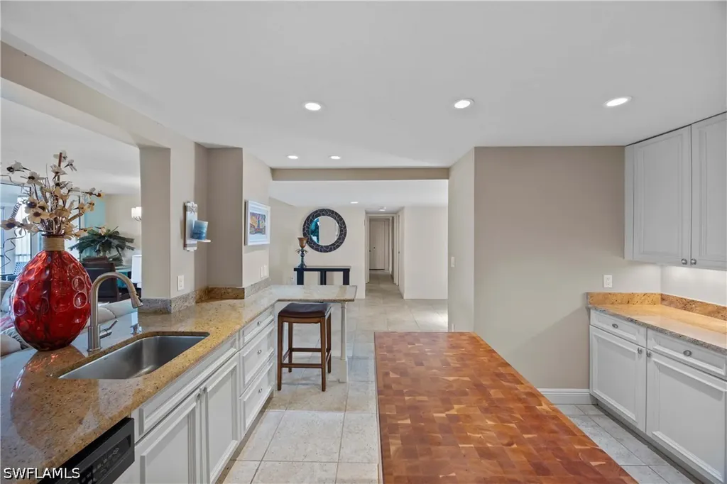 15 Bluebill Avenue Naples FL 34108