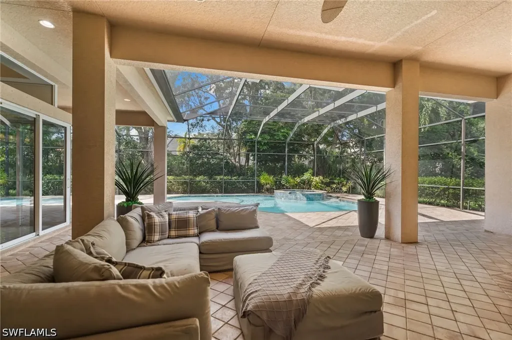 480 Terracina Way Naples FL 34119
