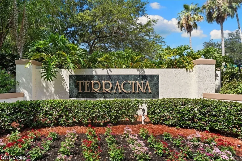480 Terracina Way Naples FL 34119