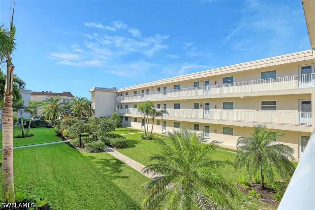 3150 Binnacle Drive Naples FL 34103