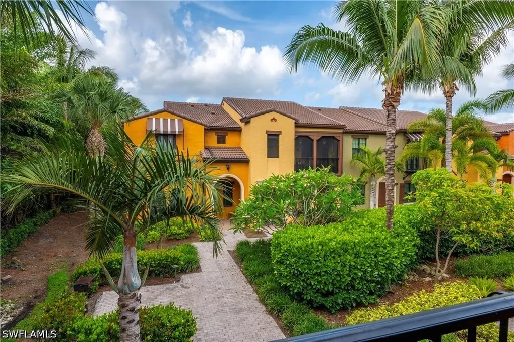 9066 Albion Lane N Naples FL 34113