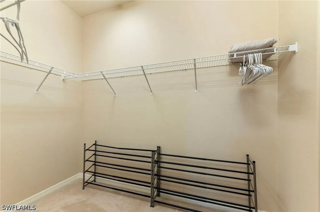 9066 Albion Lane N Naples FL 34113