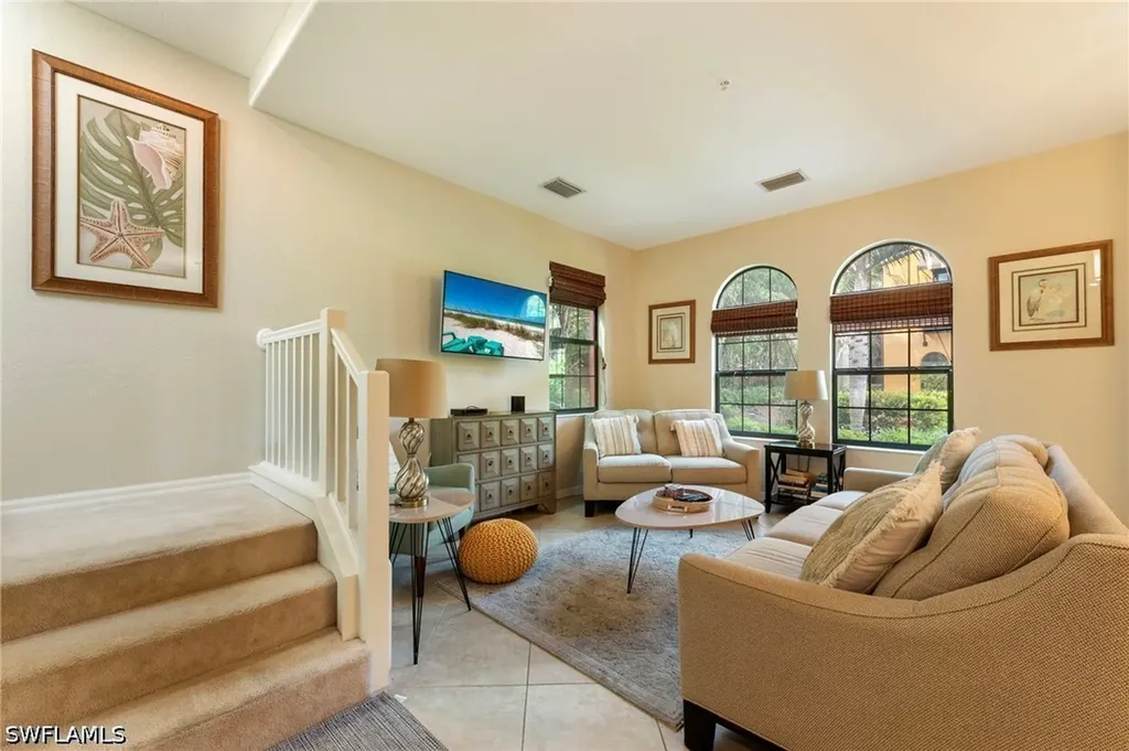 9066 Albion Lane N Naples FL 34113