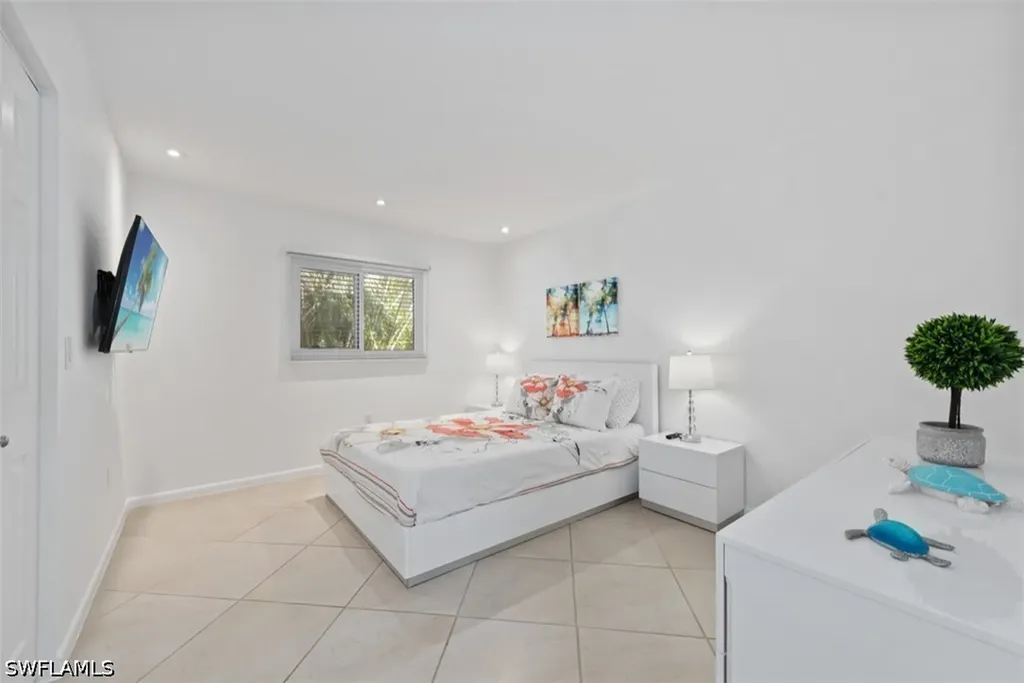575 97th Avenue N Naples FL 34108