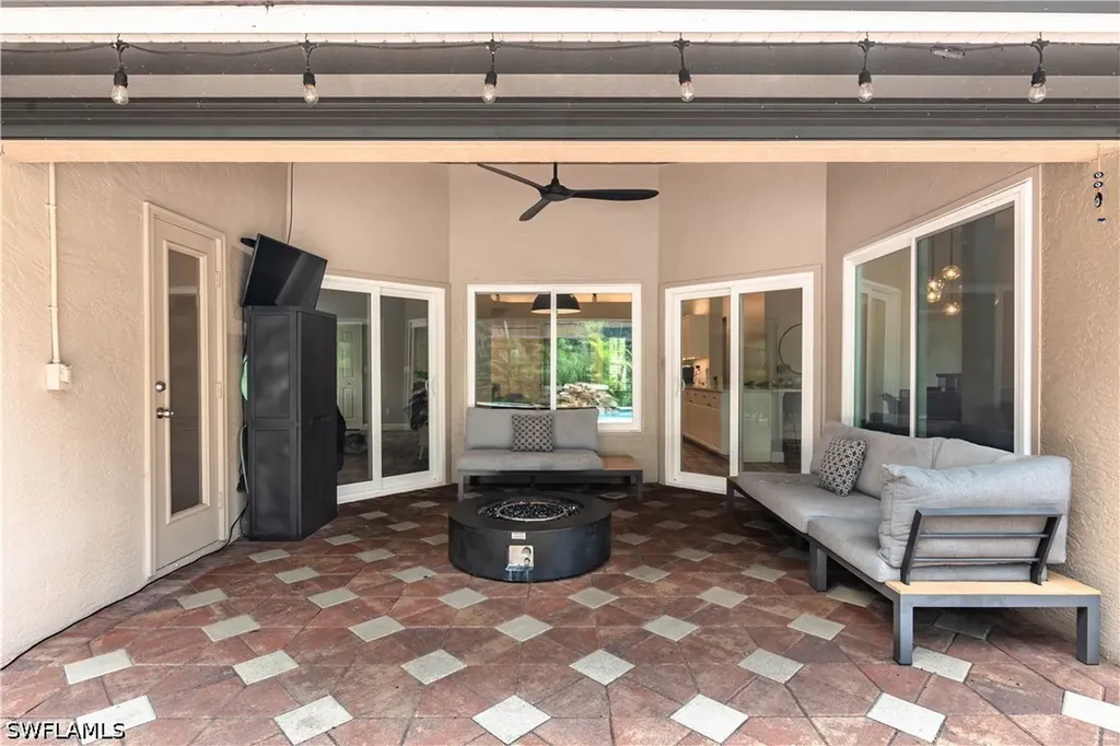7653 Citrus Hill Lane Naples FL 34109
