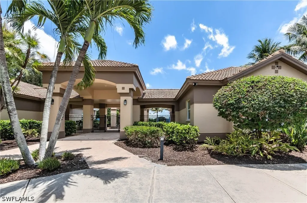 7653 Citrus Hill Lane Naples FL 34109