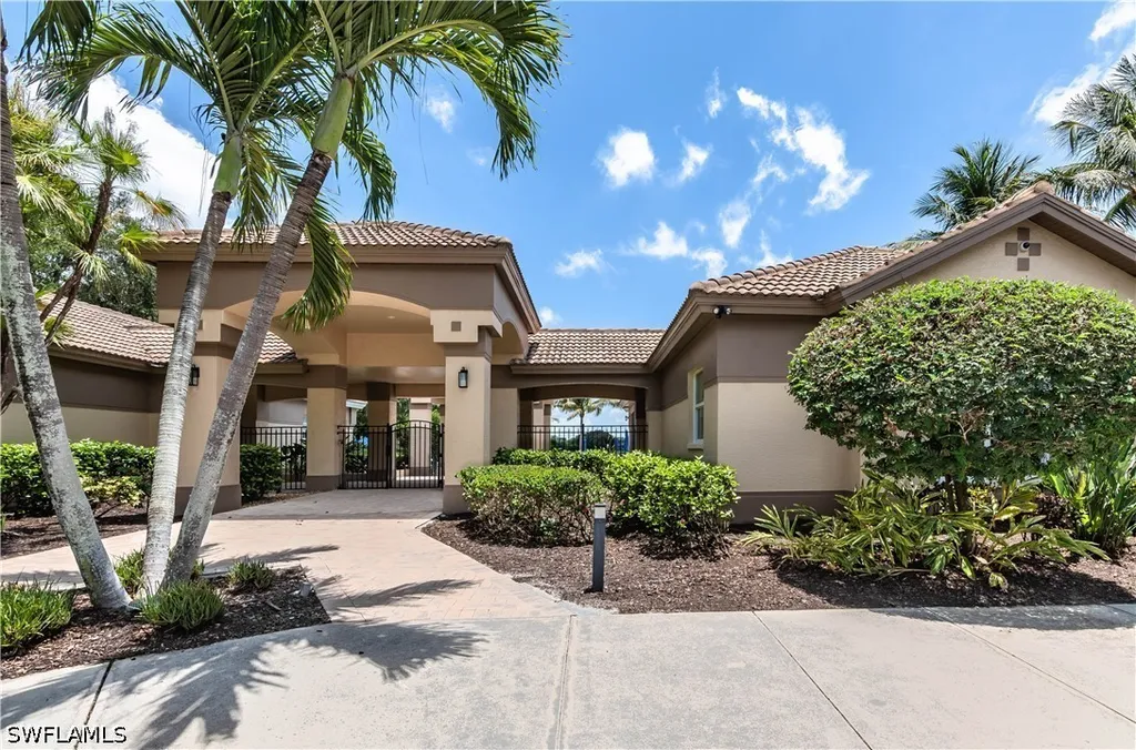 7653 Citrus Hill Lane Naples FL 34109
