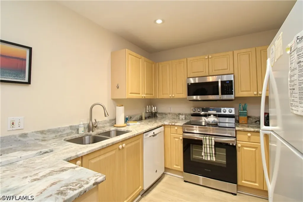 519 Roma Court Naples FL 34110