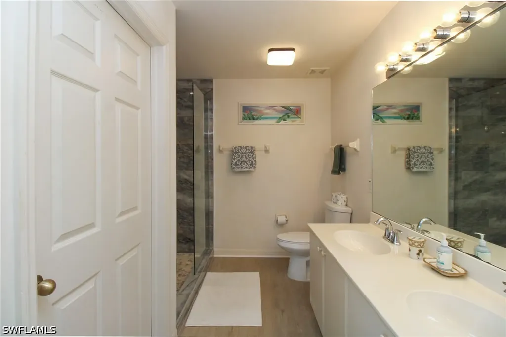 519 Roma Court Naples FL 34110