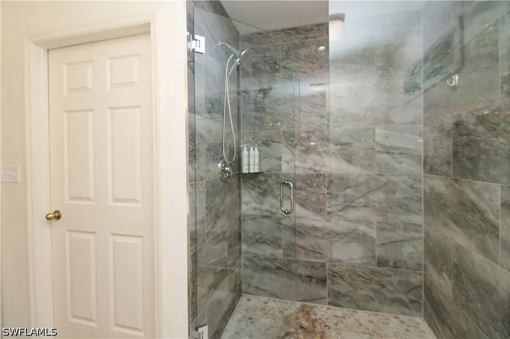 519 Roma Court Naples FL 34110