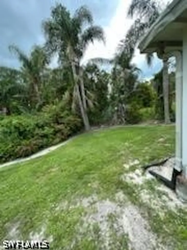 9211 Seville Road Fort Myers FL 33967