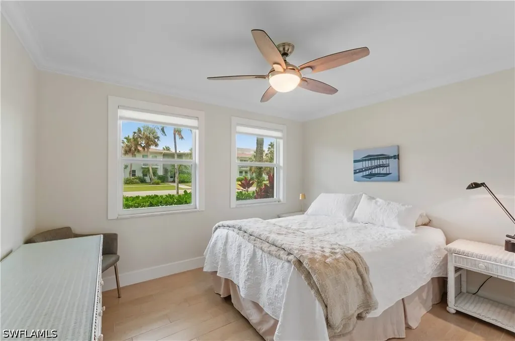 661 12th Avenue S Naples FL 34102