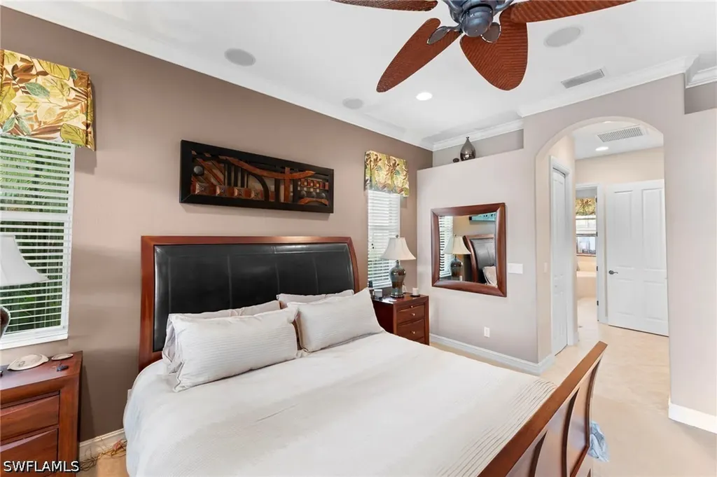 6155 Dogleg Drive Naples FL 34113