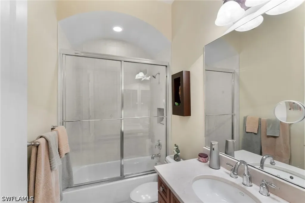 6155 Dogleg Drive Naples FL 34113