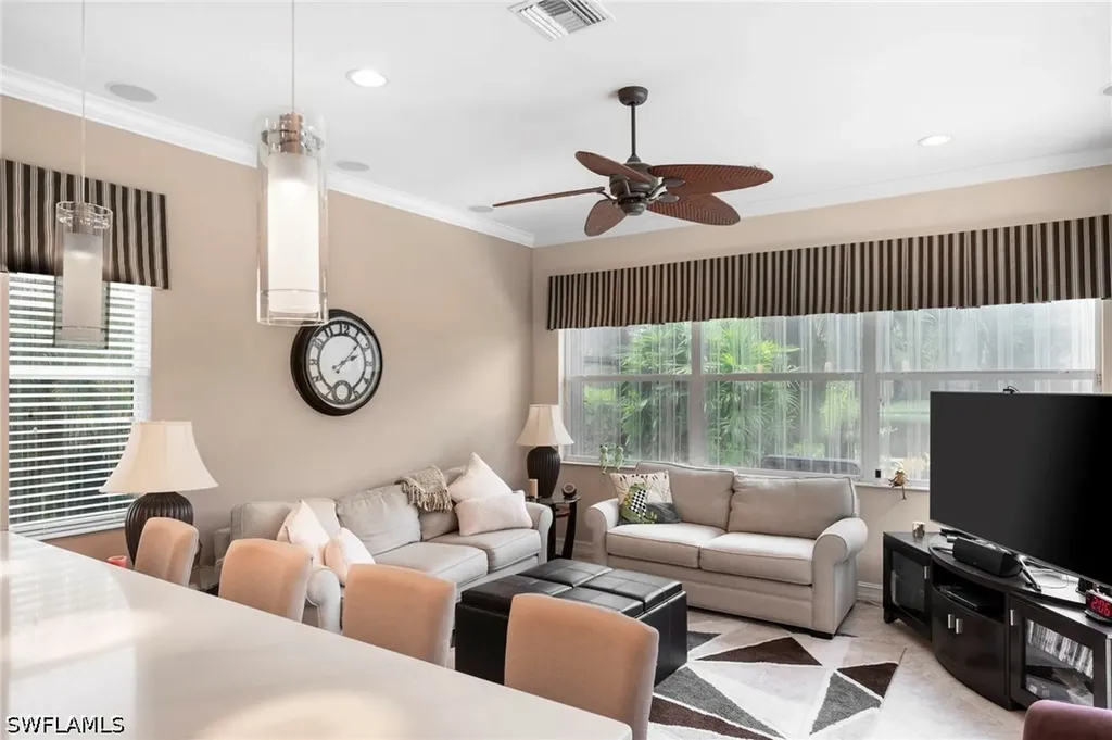 6155 Dogleg Drive Naples FL 34113