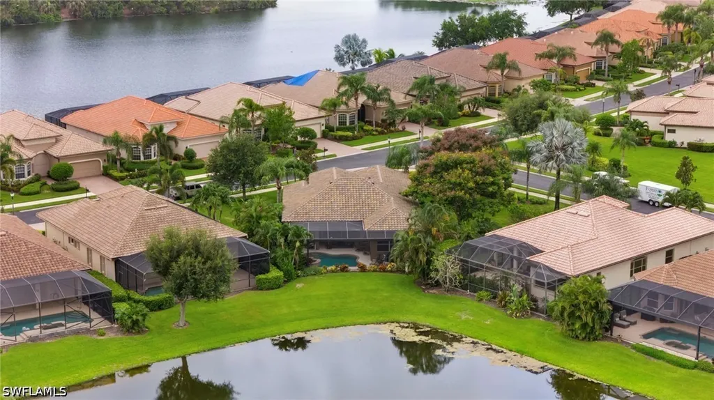 6155 Dogleg Drive Naples FL 34113