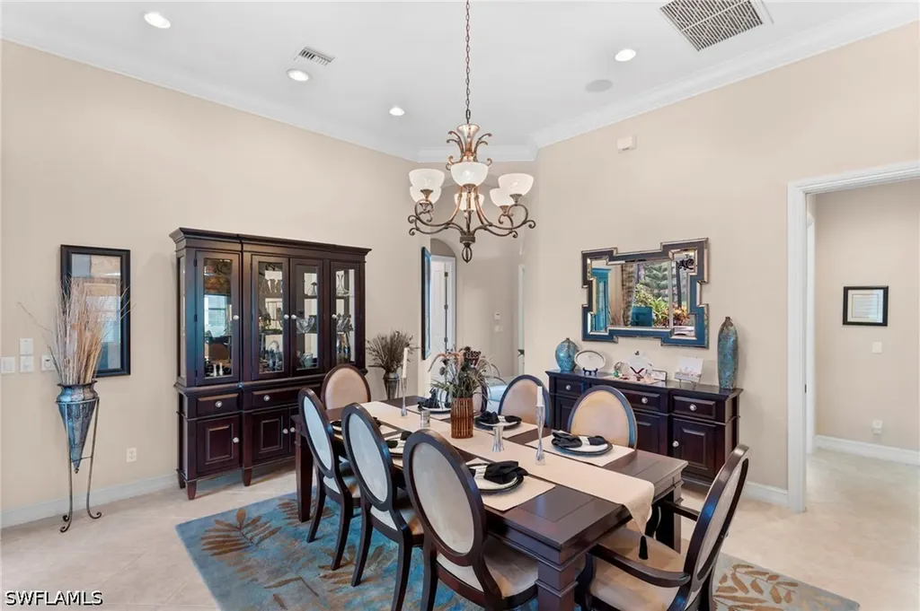 6155 Dogleg Drive Naples FL 34113