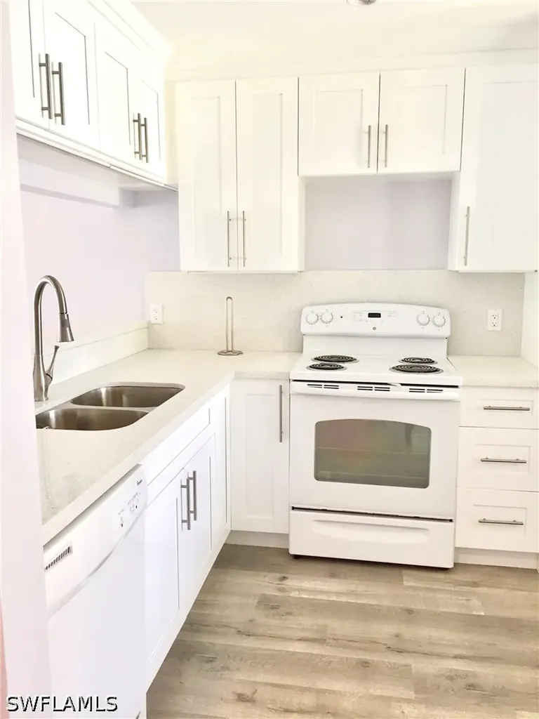 2648 Kings Lake Boulevard Naples FL 34112