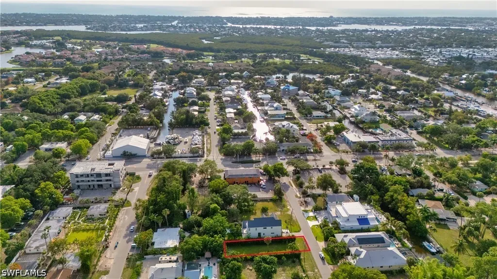 3010 Coco Avenue Naples FL 34112