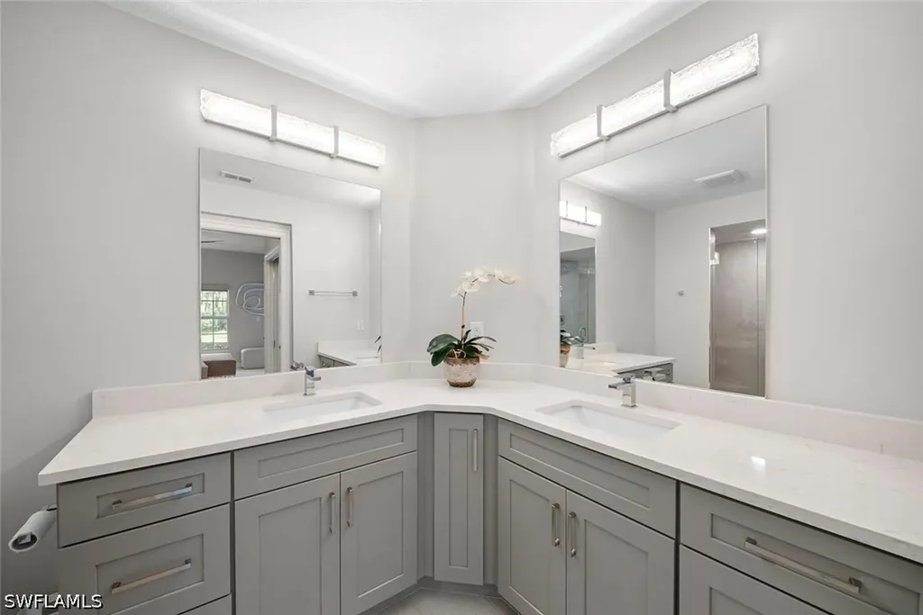 8641 Piazza Del Lago Circle Estero FL 33928