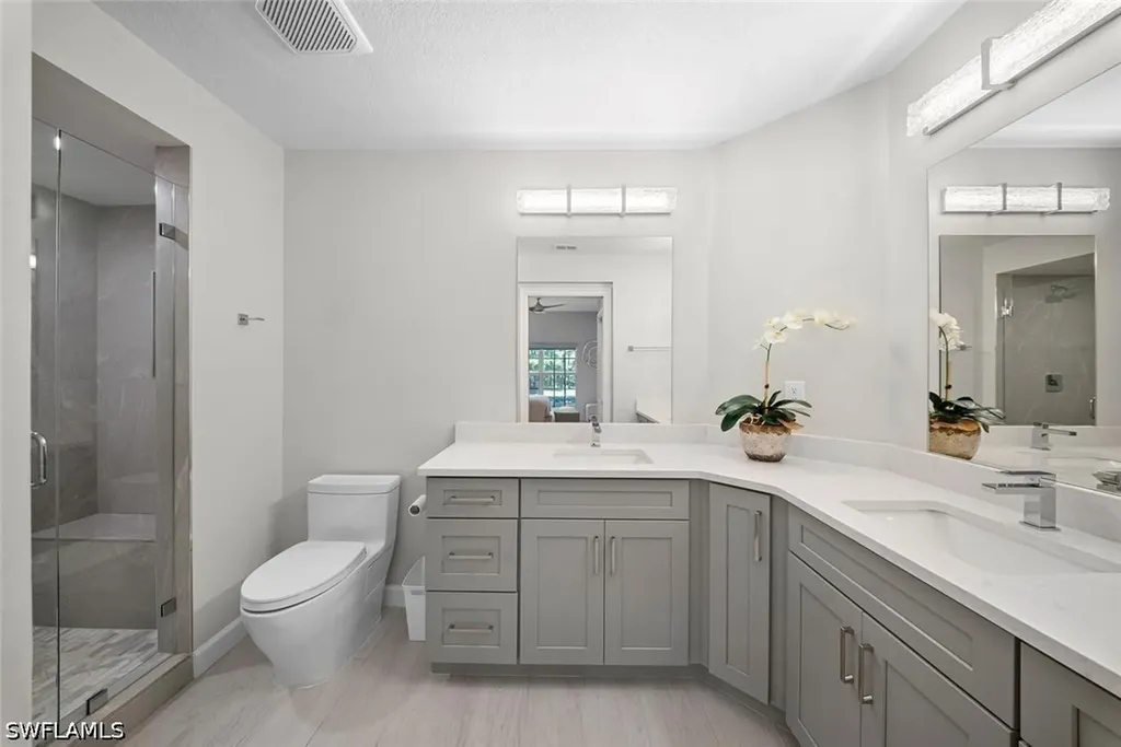 8641 Piazza Del Lago Circle Estero FL 33928