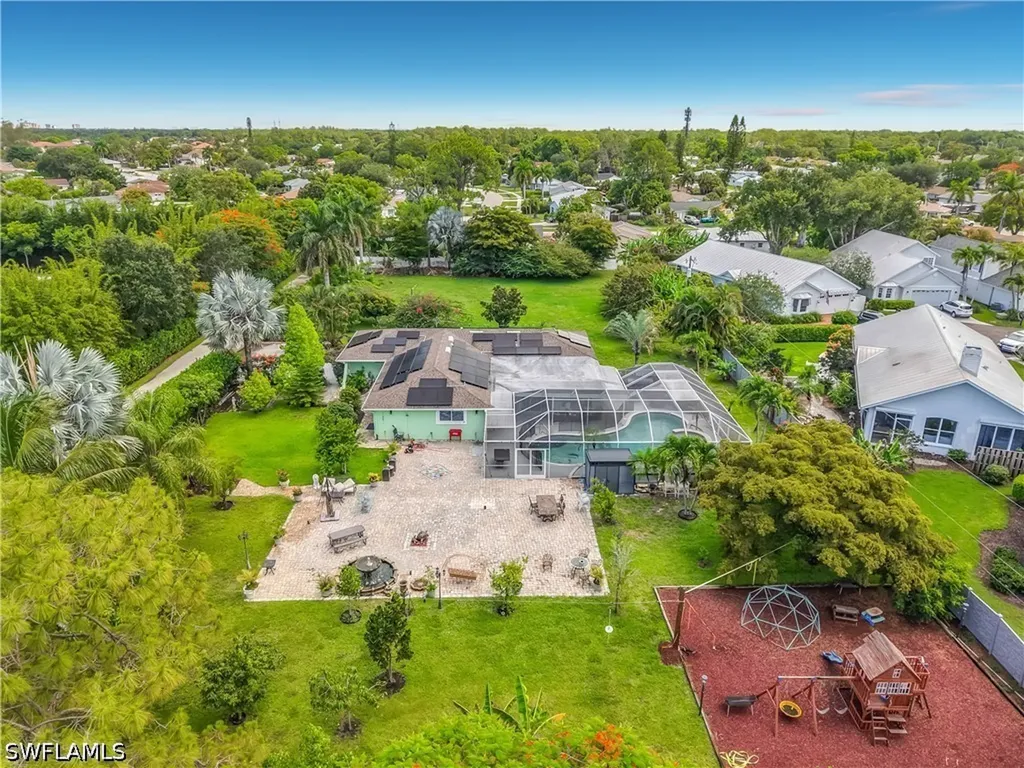 2280 Capri Court Naples FL 34105